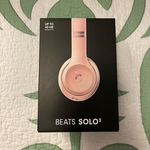 Beats Solo 3 Wireless Rose Gold
